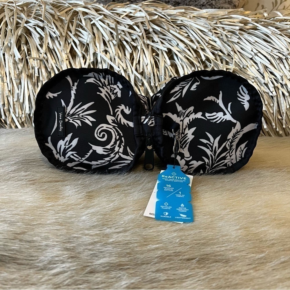 New VERA BRADLEY Glass Vines Lighten Up Two-Pack Collapsible Travel Pet Bowls - Picture 5 of 13